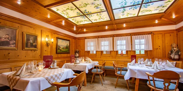 Wellnesshotel Albblick Restaurant Ahnenstube