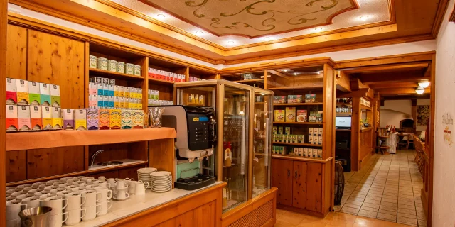 Wellnesshotel Albblick Restaurant Durchgang