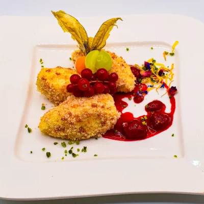 Wellnesshotel Albblick Restaurant Essen Nachtisch Topfenknoedel