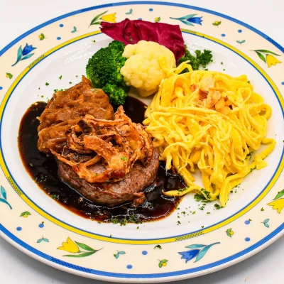 Wellnesshotel Albblick Restaurant Essen Zwiebelrostbraten
