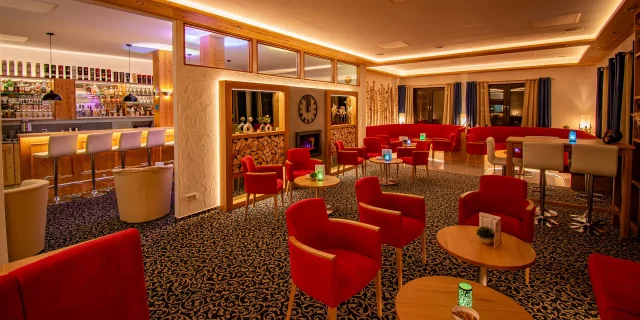 Wellnesshotel Albblick Rezeption Lounge Bar