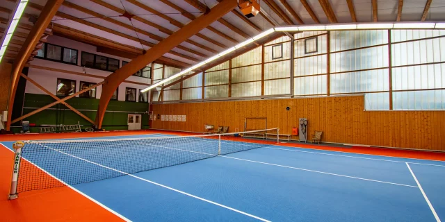 Wellnesshotel Albblick Tennishalle Eingang