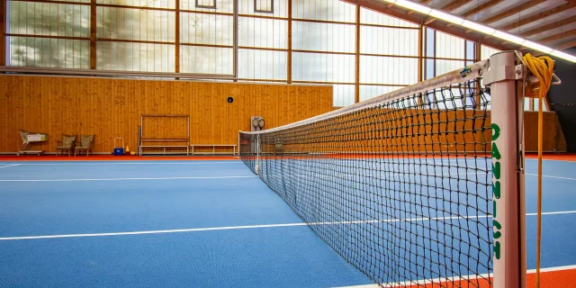 Wellnesshotel Albblick Tennishalle Netz