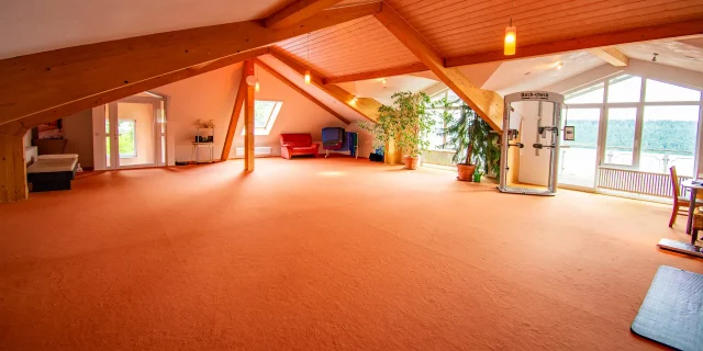 Wellnesshotel Albblick Vital Sporthalle mit Panoramablick