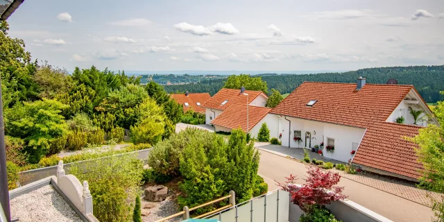 Wellnesshotel Albblick Zimmer Wellnessresidenz-Zimmer Balkon Aussicht