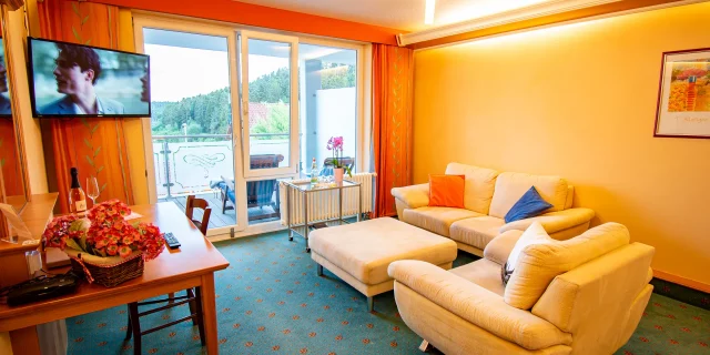 Wellnesshotel Albblick Zimmer Wellnessresidenz-Zimmer Wohnzimmer